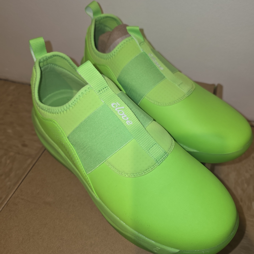 Bright/lime Green Cloves